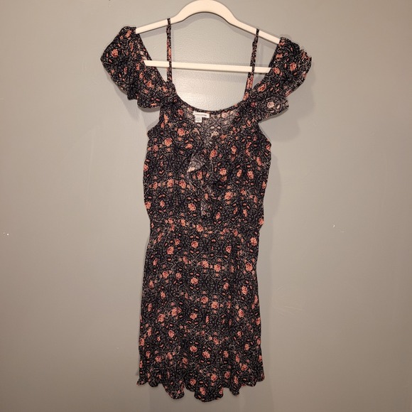 American Eagle Outfitters Dresses & Skirts - American Eagle Floral Print Sleeveless Mini Dress, Women's Size M, Black